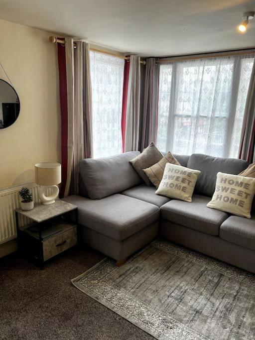 The Hideaway Holywell 1 Apartment Екстериор снимка