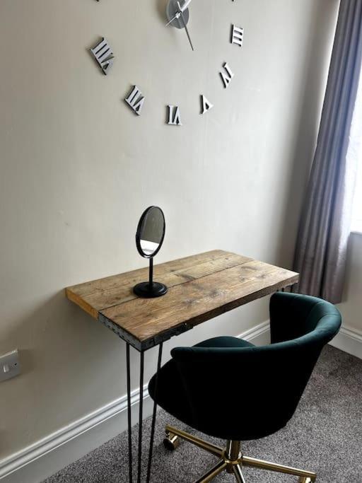 The Hideaway Holywell 1 Apartment Екстериор снимка