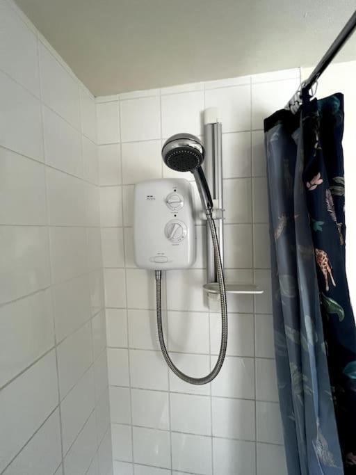 The Hideaway Holywell 1 Apartment Екстериор снимка
