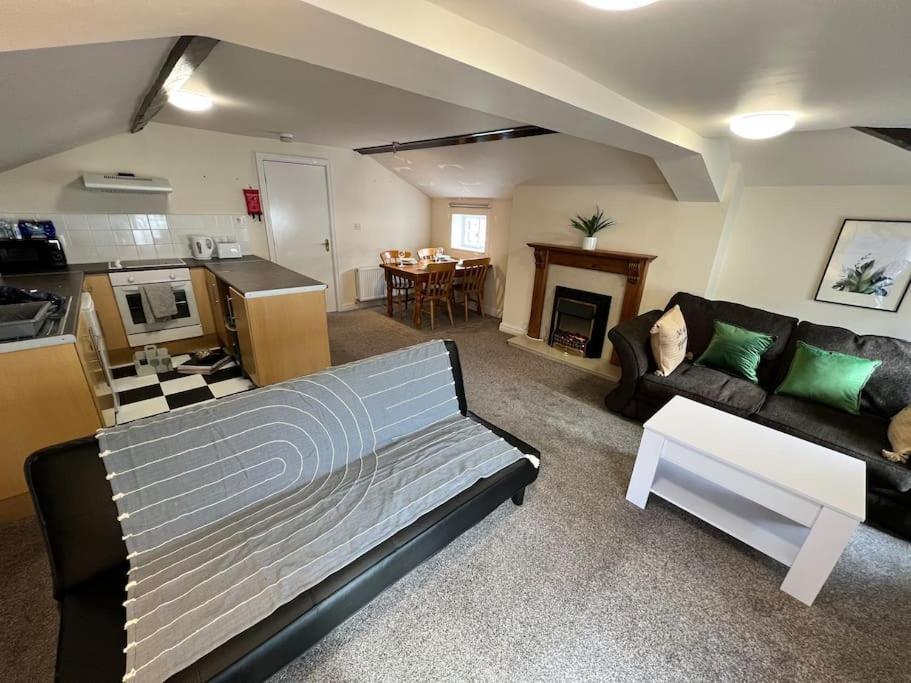 The Hideaway Holywell 1 Apartment Екстериор снимка