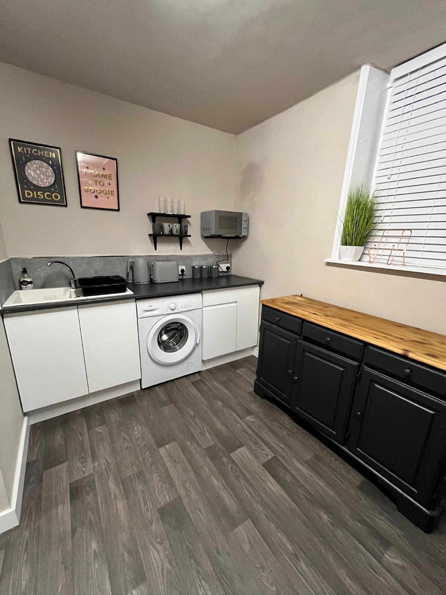 The Hideaway Holywell 1 Apartment Екстериор снимка